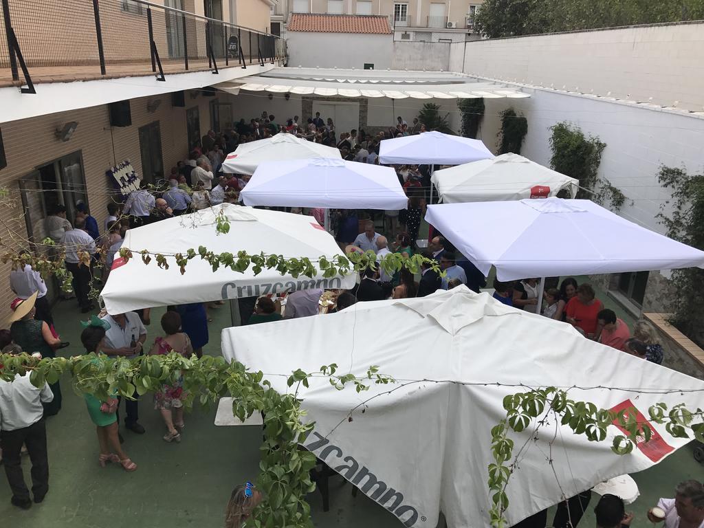 伊苏尔列雷纳酒店 外观 照片